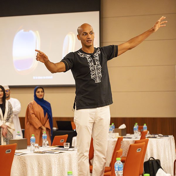 masterclass-3 Orador motivacional Lério Cunha envolvido com a audiência